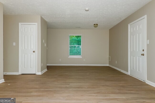 Foto del edificio - 35 Pinecone Ct