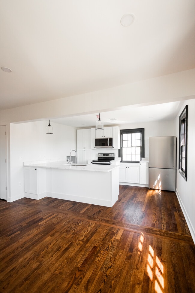 Building Photo - 1920 Atkinson St