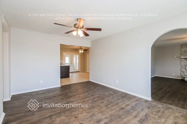 Foto del edificio - 2710 W Minton Dr