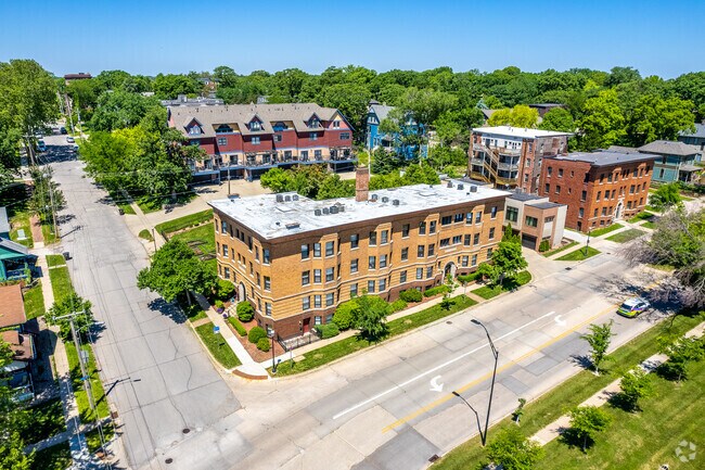 Aerial Photo - 1503 Pleasant St