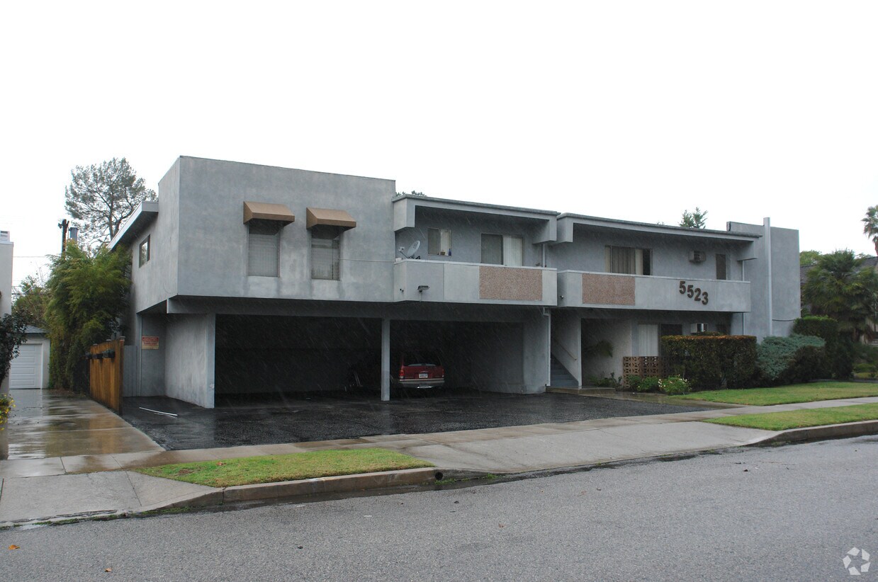 Primary Photo - 5523 Denny Ave