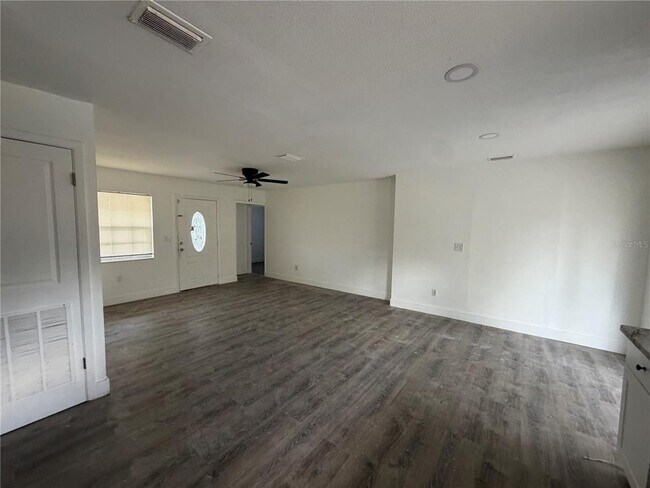 Building Photo - 7323 Ponderosa Dr
