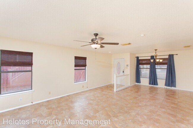 Building Photo - 3 br, 2.5 bath House - 1322 Leander