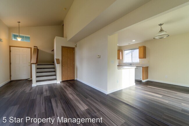 Building Photo - 2208 156th St Ct E