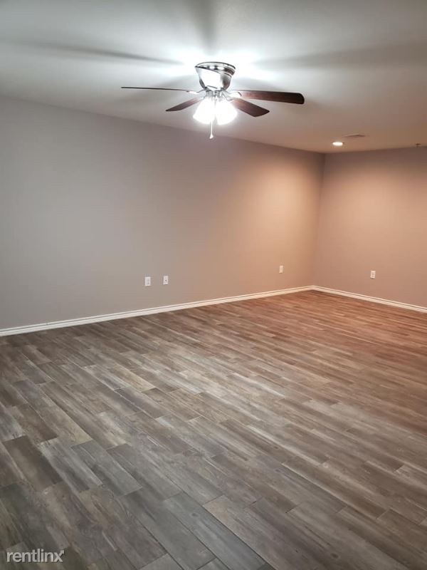 Building Photo - 3 br, 2.5 bath Townhome - 324 Nederland Ave