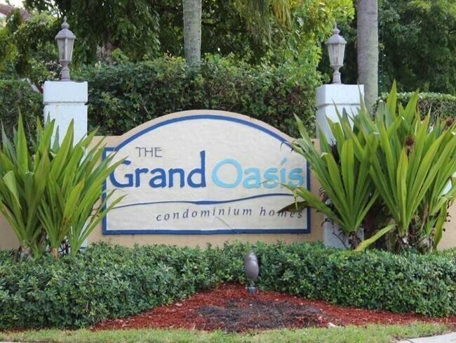 Foto del edificio - 5701 Riverside Dr