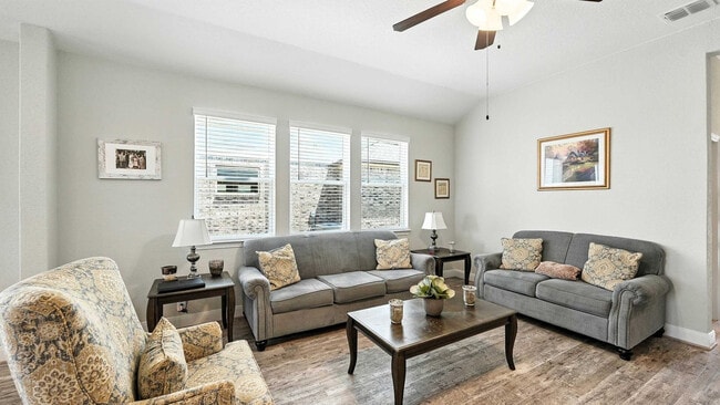 Building Photo - 1917 Shepherd Path