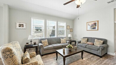 Building Photo - 1917 Shepherd Path