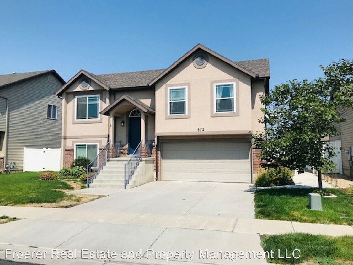 Primary Photo - 3 br, 2 bath House - 872 Oxford