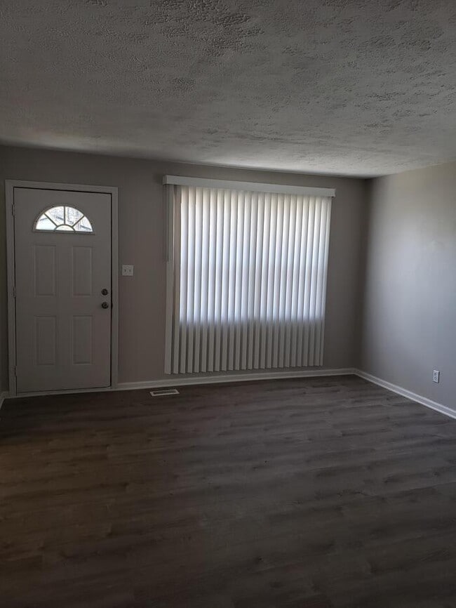 Building Photo - 3937 N Layman Ave