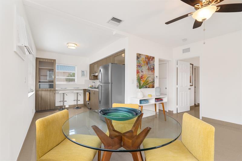 Foto principal - 620 NE 2nd Ct
