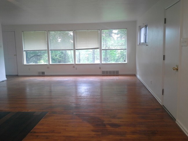 Foto del edificio - 1166 Hunter Rd
