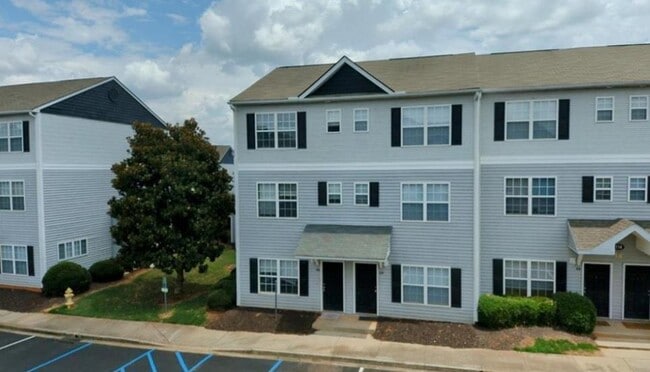 Building Photo - 120 University Village Dr