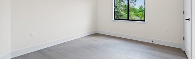 Foto del edificio - 12136 Tetzel Ave