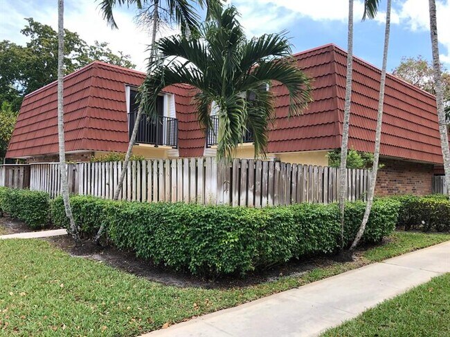 Foto del edificio - 9934 NW 6th Pl
