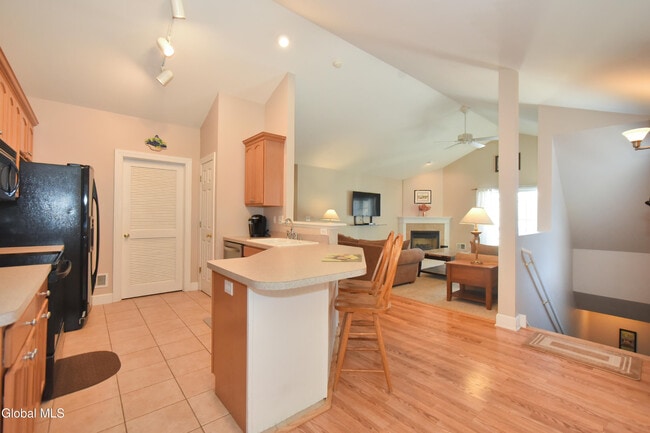 Foto del edificio - 328 Ballston Ave