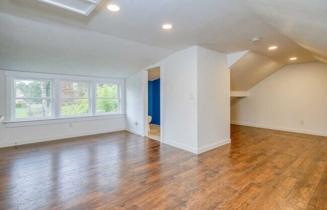 Foto del edificio - Modern & Spacious Studio – Stylish Upgrade...