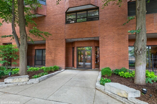 Foto del edificio - 899 S Plymouth Ct