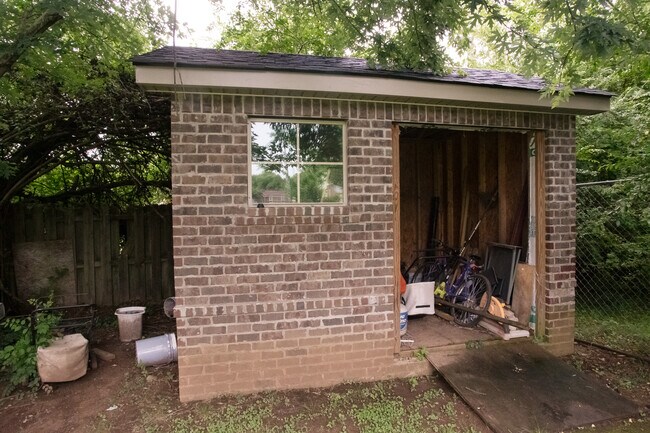 Spacious Shed! - 2572 Exeter Dr