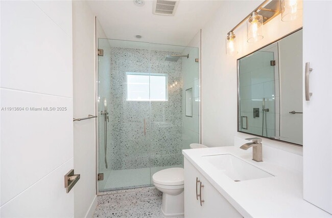 Foto del edificio - 636 Malaga Ave