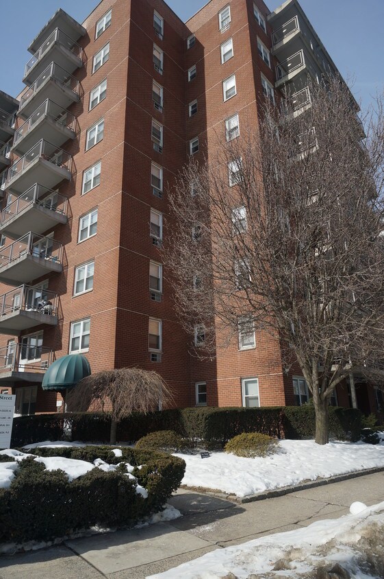 Foto principal - 700 Summer St