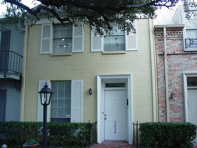Photo - 9828 Valley Meadow Ct (Dallas, TX) House