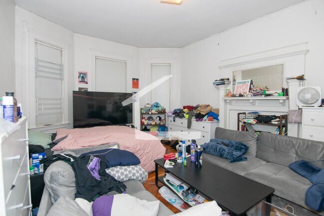 Foto del edificio - BU 3-bed Second Floor with Balcony Packard...