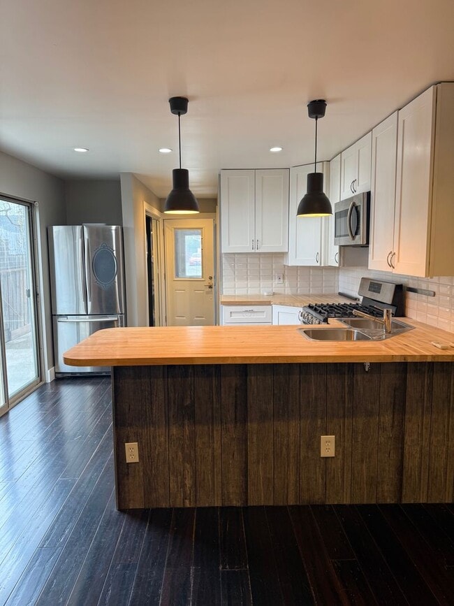 Foto del edificio - Updated ADU in West Santa Rosa for Rent! U...