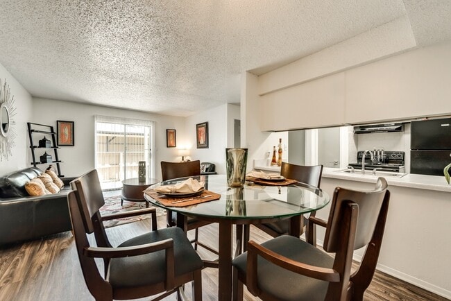 Building Photo - The Watermark Apartments