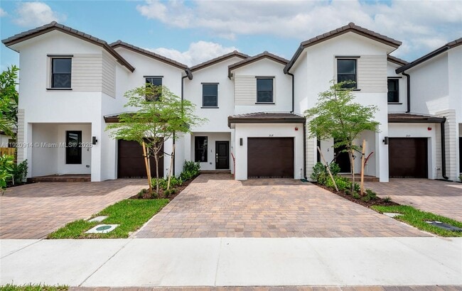 Building Photo - 264 SW 159th Terrace