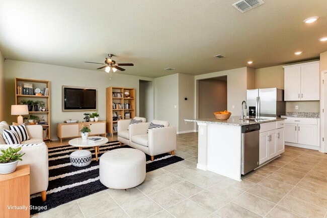 Building Photo - 5292 Sanders Oak Trl
