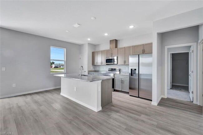 Building Photo - 1310 NW Juanita Pl