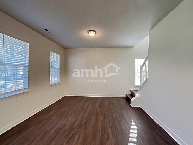 Foto del edificio - 4278 Kiser Woods Dr SW