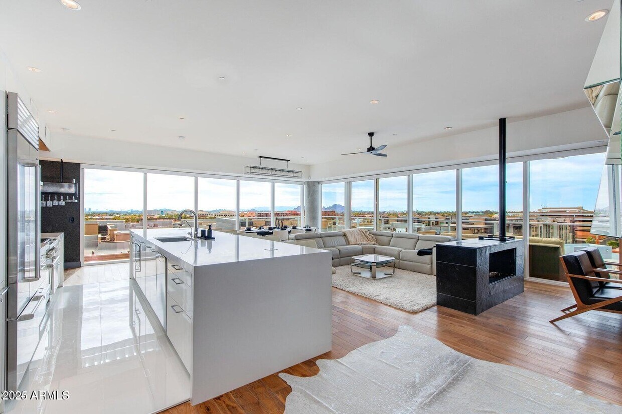 Foto principal - 4422 N 75th St