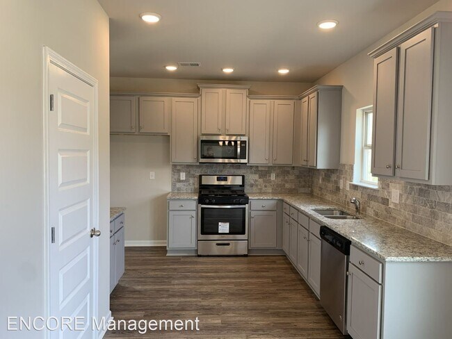Building Photo - 4 br, 2.5 bath House - 212 Creek View Place
