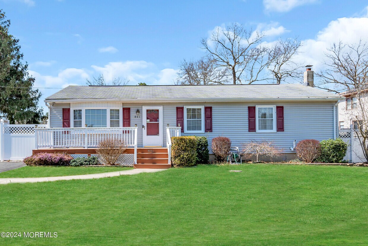 Foto principal - 801 Cumberland Blvd