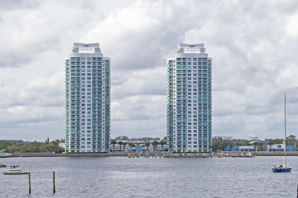 231 Riverside Dr, Holly Hill, FL 32117 Condo for Rent in Holly Hill