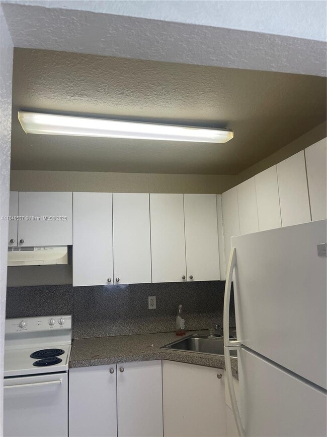 Foto del edificio - 17255 SW 95th Ave