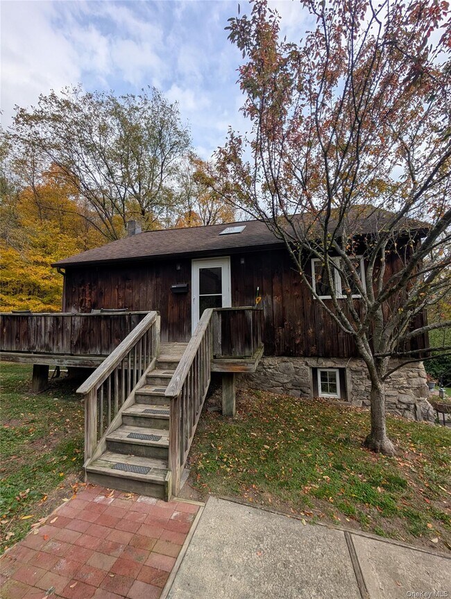 Foto del edificio - 84 Foster Rd