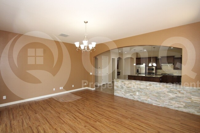 Building Photo - 271 E Havasu Pl