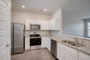 Building Photo - 2175 River Park Ct