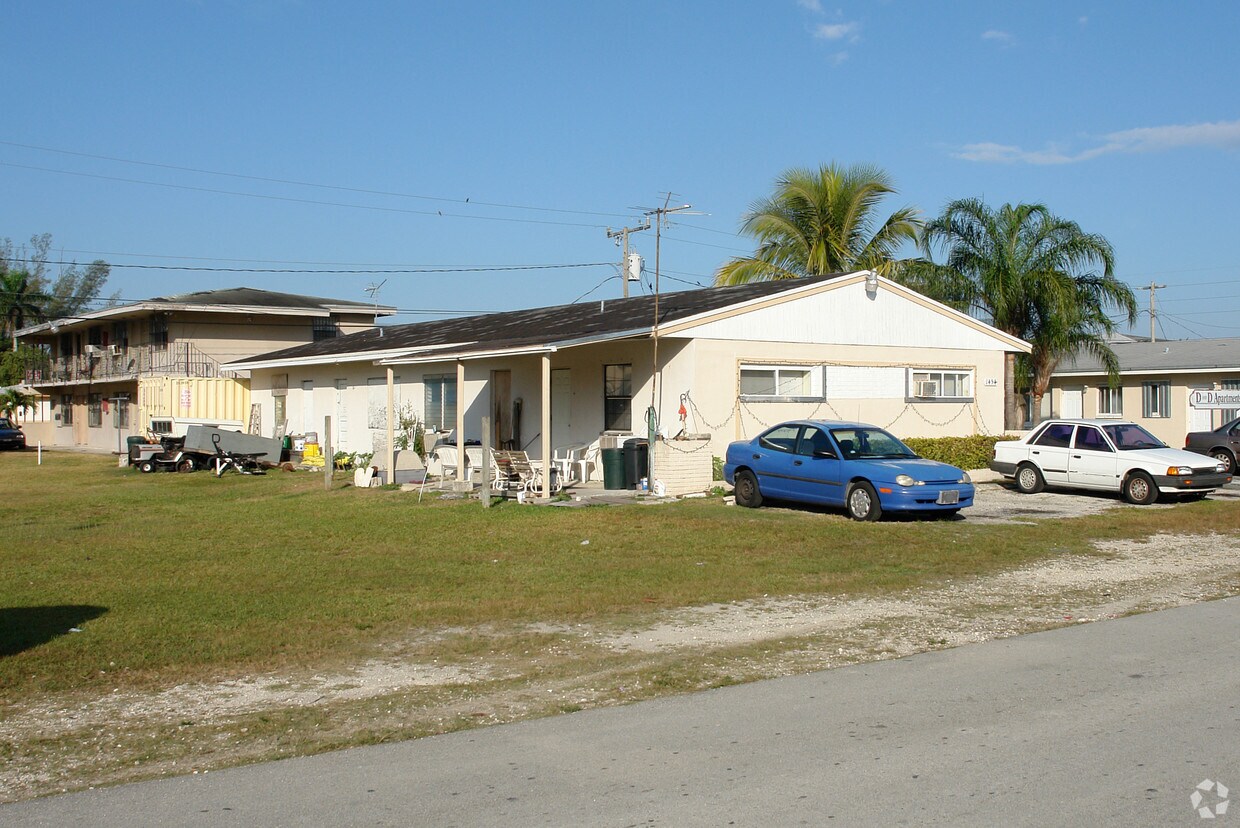 Primary Photo - 1454-1462 NW 1st Ct