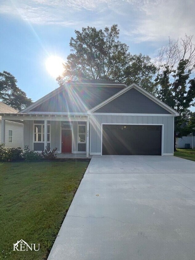 Foto principal - 212 McBrien Rd