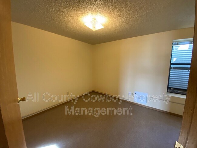 Building Photo - 3330 Joanna Brunner St