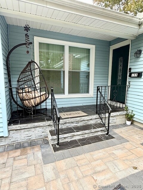 Foto principal - 355 Lounsbury St