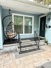 Building Photo - 355 Lounsbury St
