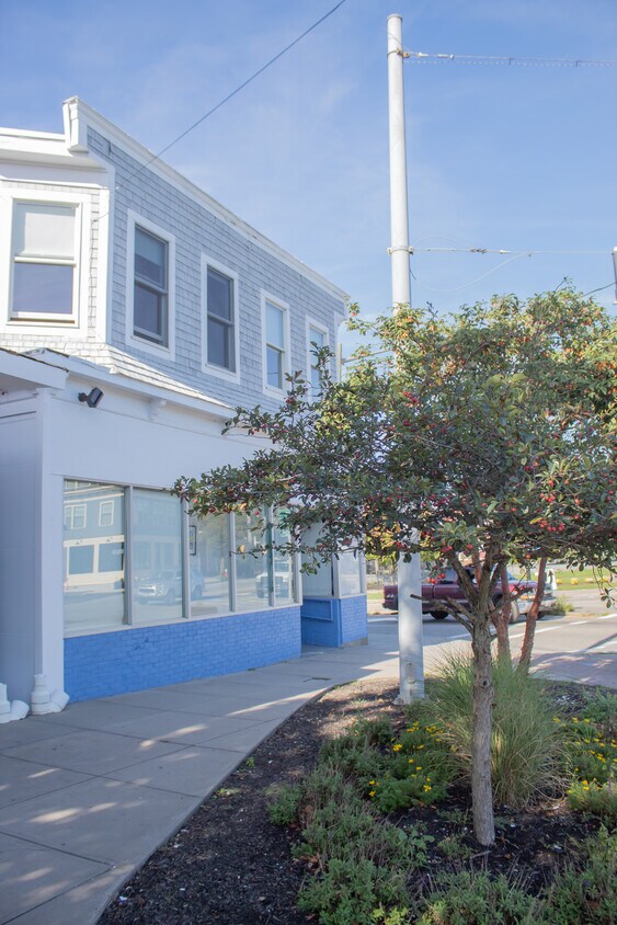Exterior 2nd flr - 278 Main St