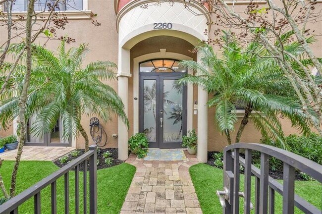 Foto del edificio - 2260 SE 7th St