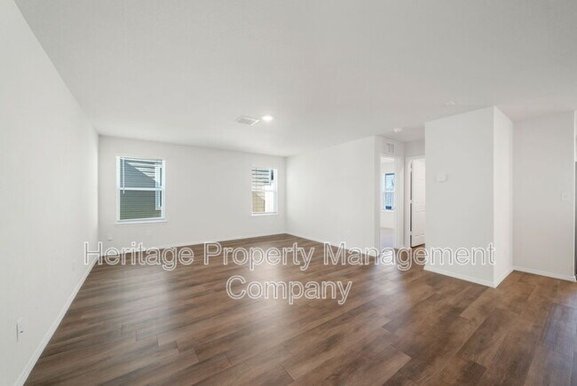 Foto del edificio - 13721 Crossbow Rdg