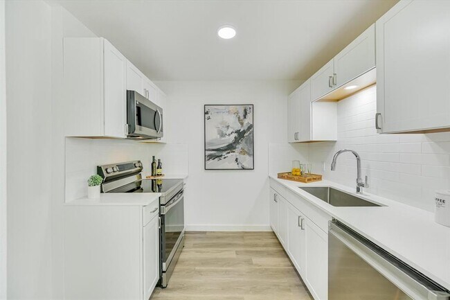 Foto del edificio - 3703 Harmon Ave